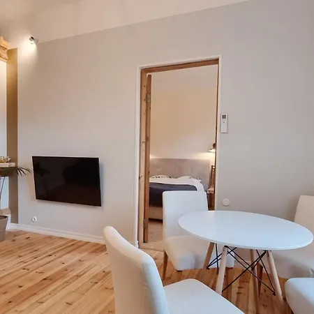 Aia Center With Sauna Апартаменти